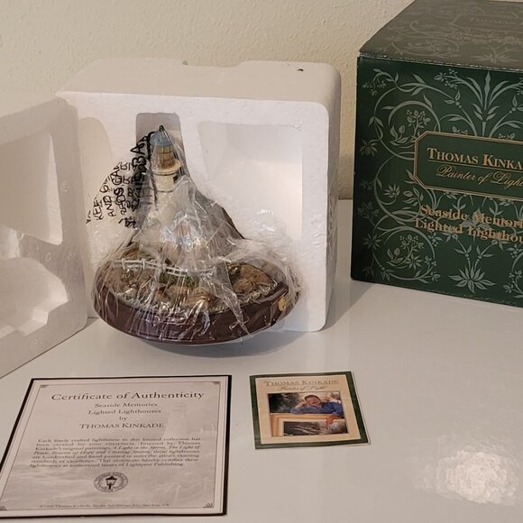 Thomas Kinkade A Light In The Storm, Seaside Memories Lighted Lighthouse 1999 - Picture 12 of 12